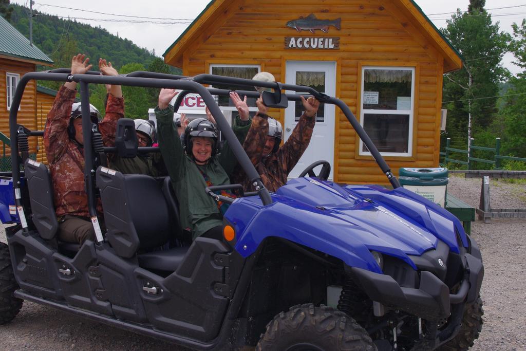 Auberge La Taniere Tadoussac Eksteriør billede