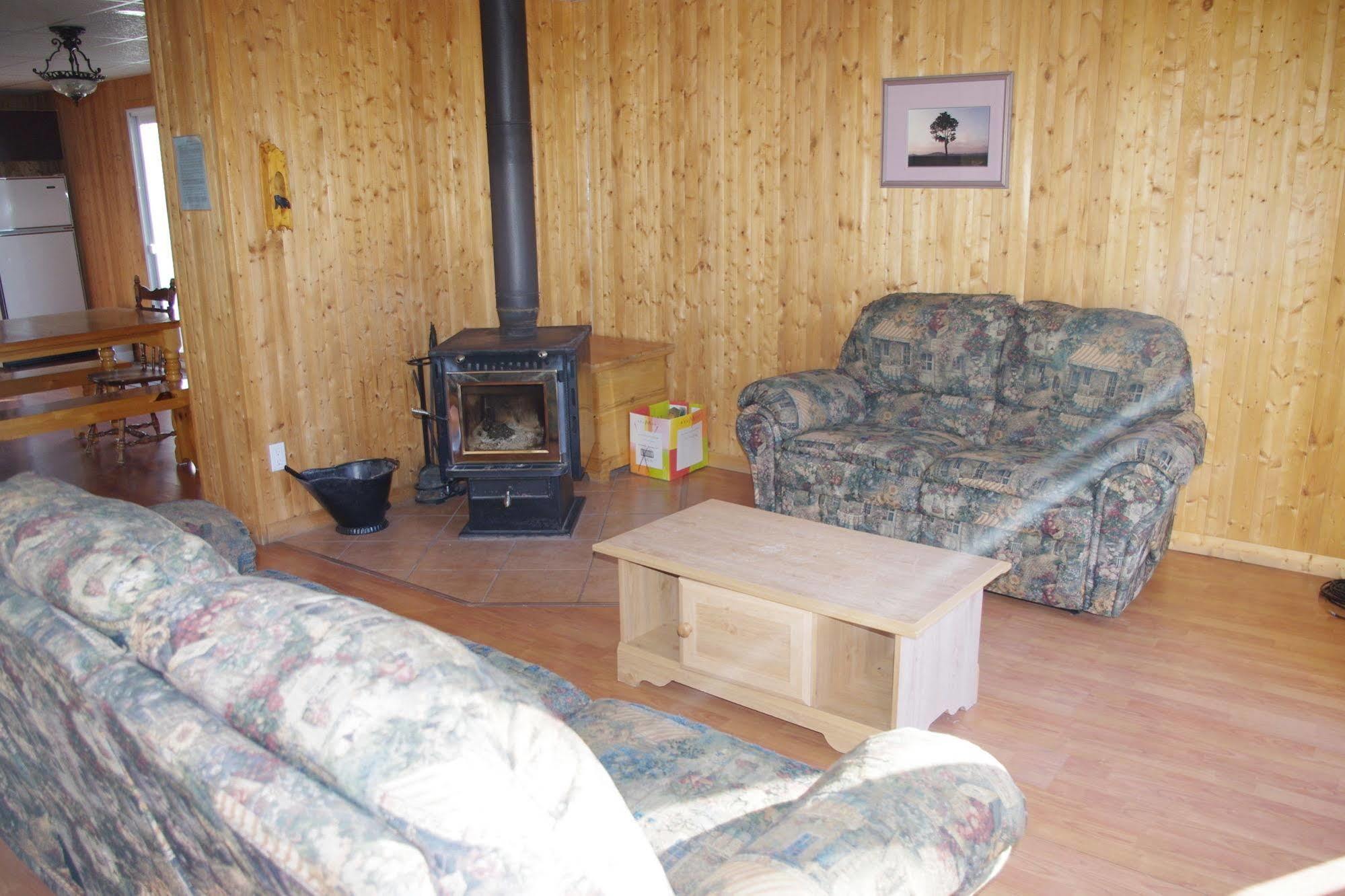 Auberge La Taniere Tadoussac Eksteriør billede