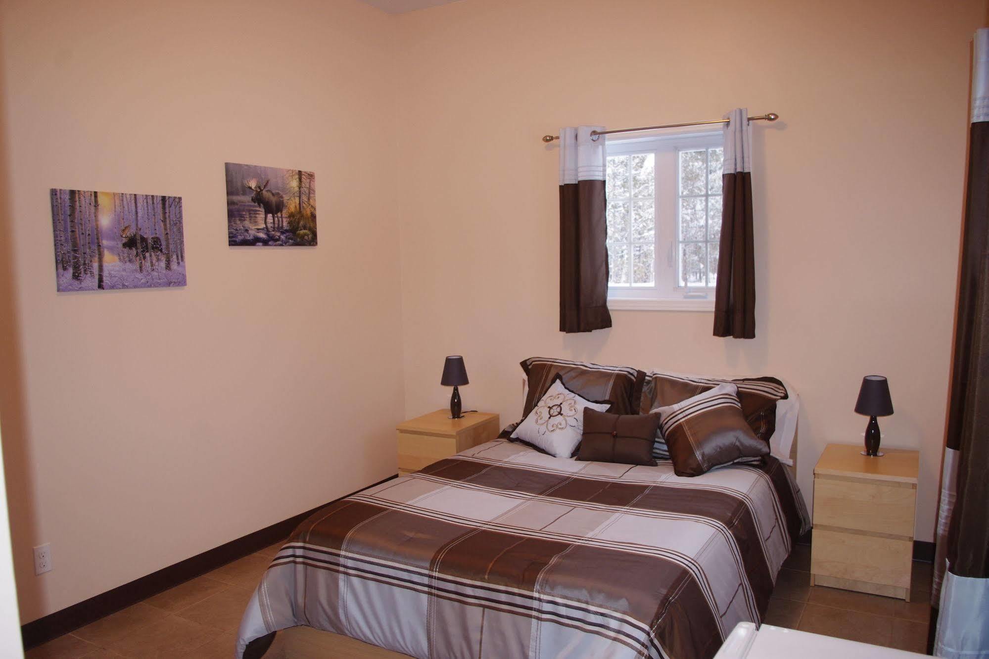 Auberge La Taniere Tadoussac Eksteriør billede